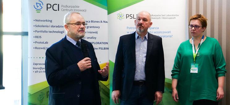 Od lewej: koordynator PSLBiW dr inż. R. Tabisz, prezes PCI J. Kubrak, zastępca koordynatora PSLBiW A. Smyk, fot. K. Kłeczek, PC